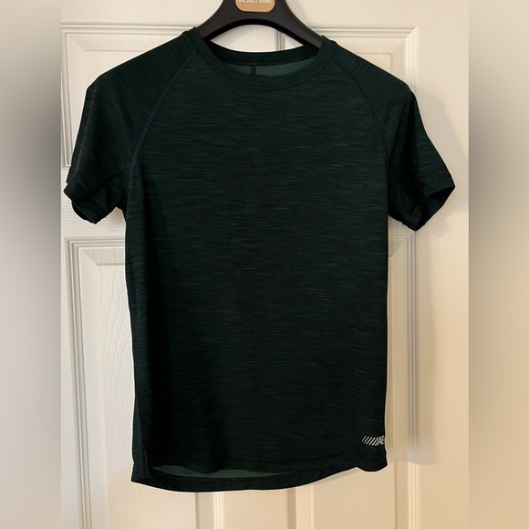 American Eagle Outfitters Men’s Active Crew Neck Shirt Size XS in Dark Green - Picture 1 of 4